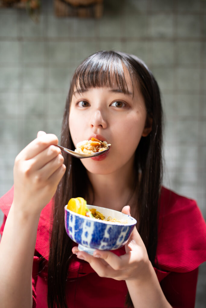 山下萌と魯肉飯